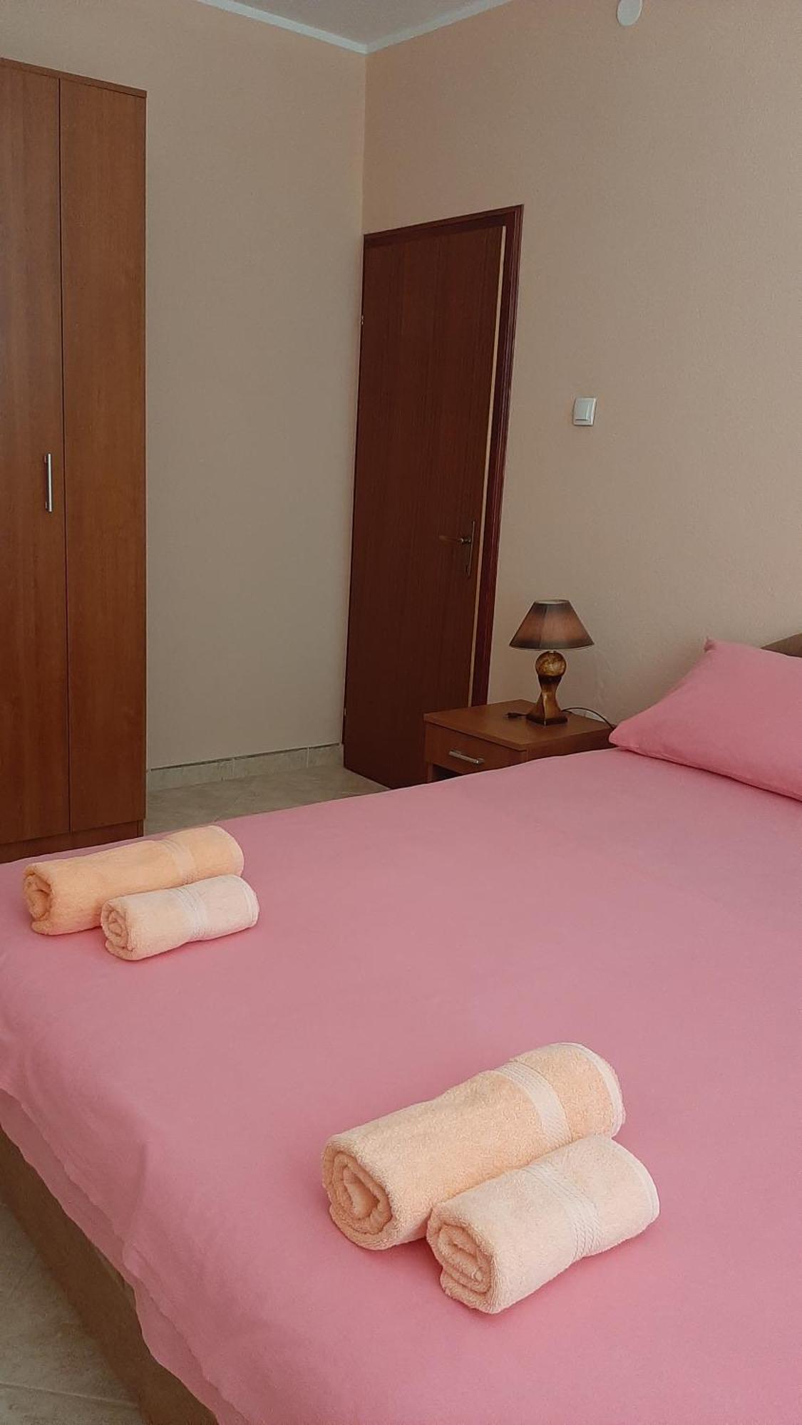 Apartmani "Dukic" Pelinovo Rum bild